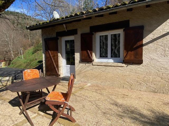 Domisiladore Latouille-Lentillac Exterior foto